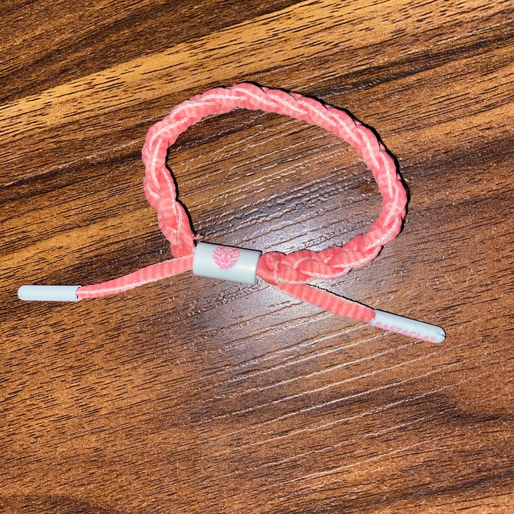 WOMANS RASTACLAT BRACELET